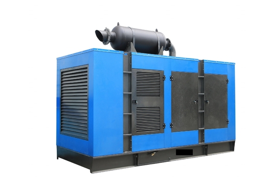 購入 0.8PF 600kva Cumminsのディーゼル発電機セット密集した400V 3段階の発電機 online manufacture