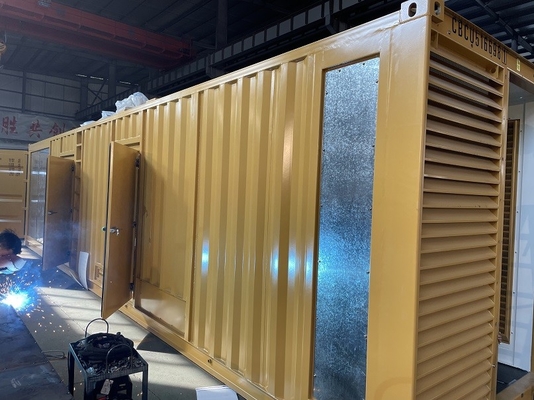 IP23 1800kw CumminsのMecc Alteの交流発電機が付いているディーゼル発電機セットの容器のタイプ